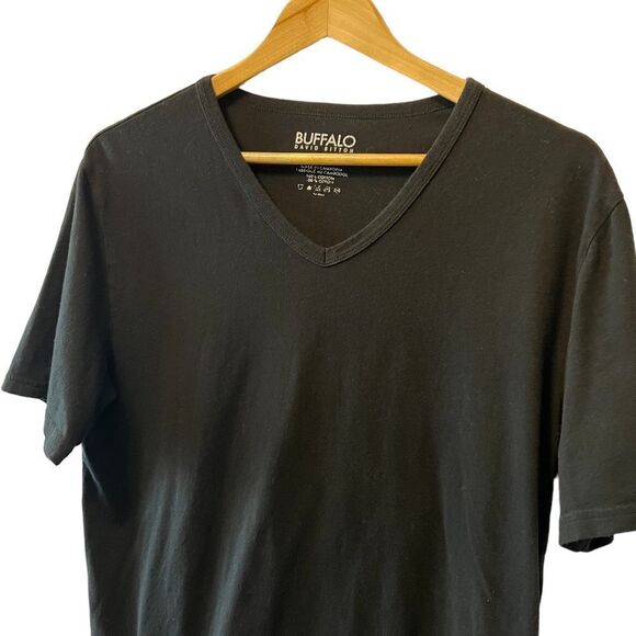 MENS BUFFALO Black Basic V Neck Short Sleeve Tee Shirt L - Picture 2 of 7